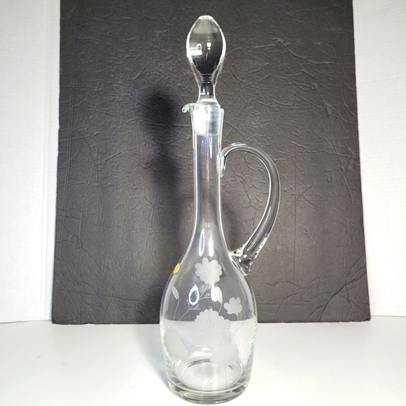 Gorgeous Floral Etched Glass Tall Vintage Decanter Made in Romania - Picture 1 of 12